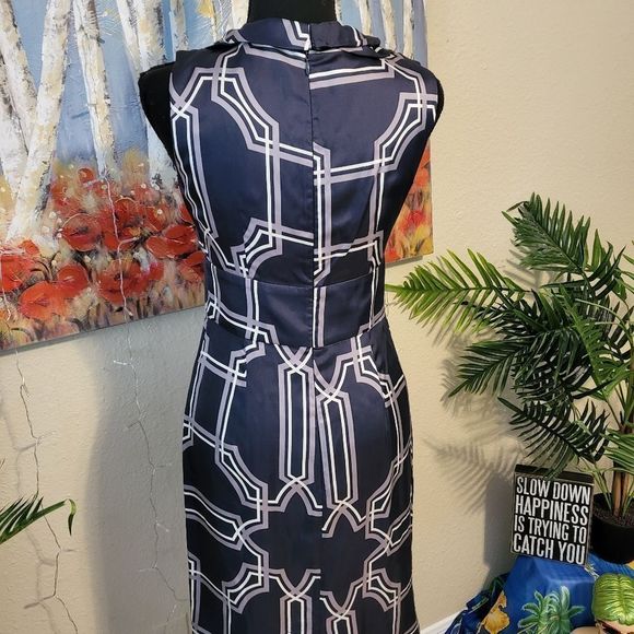 Banana REPUBLIC SILK DRESS - Picture 4 of 7